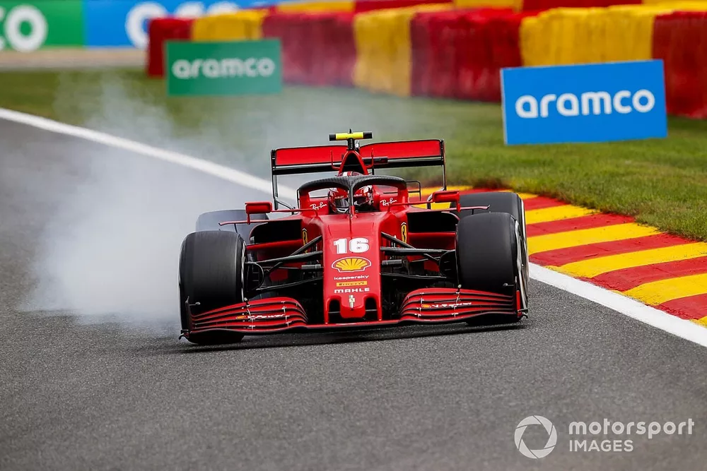 Charles Leclerc, Ferrari SF1000, bloque sa roue avant droite