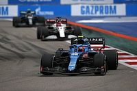 Ocon fue por una configuraci&oacute;n diferente a Alonso y no le result&oacute;