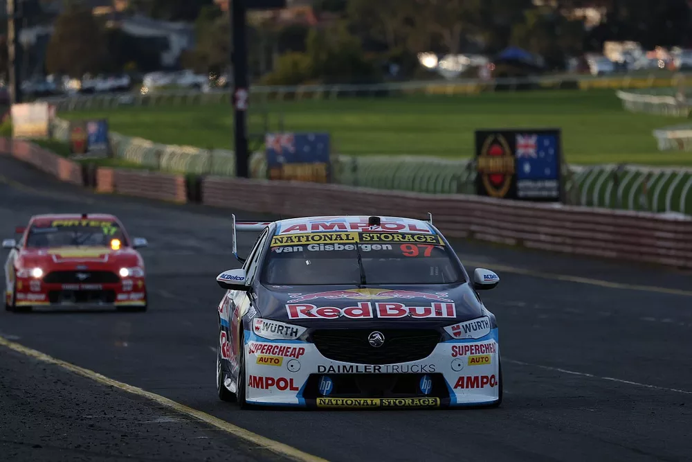 Shane van Gisbergen, Triple Eight Race Engineering