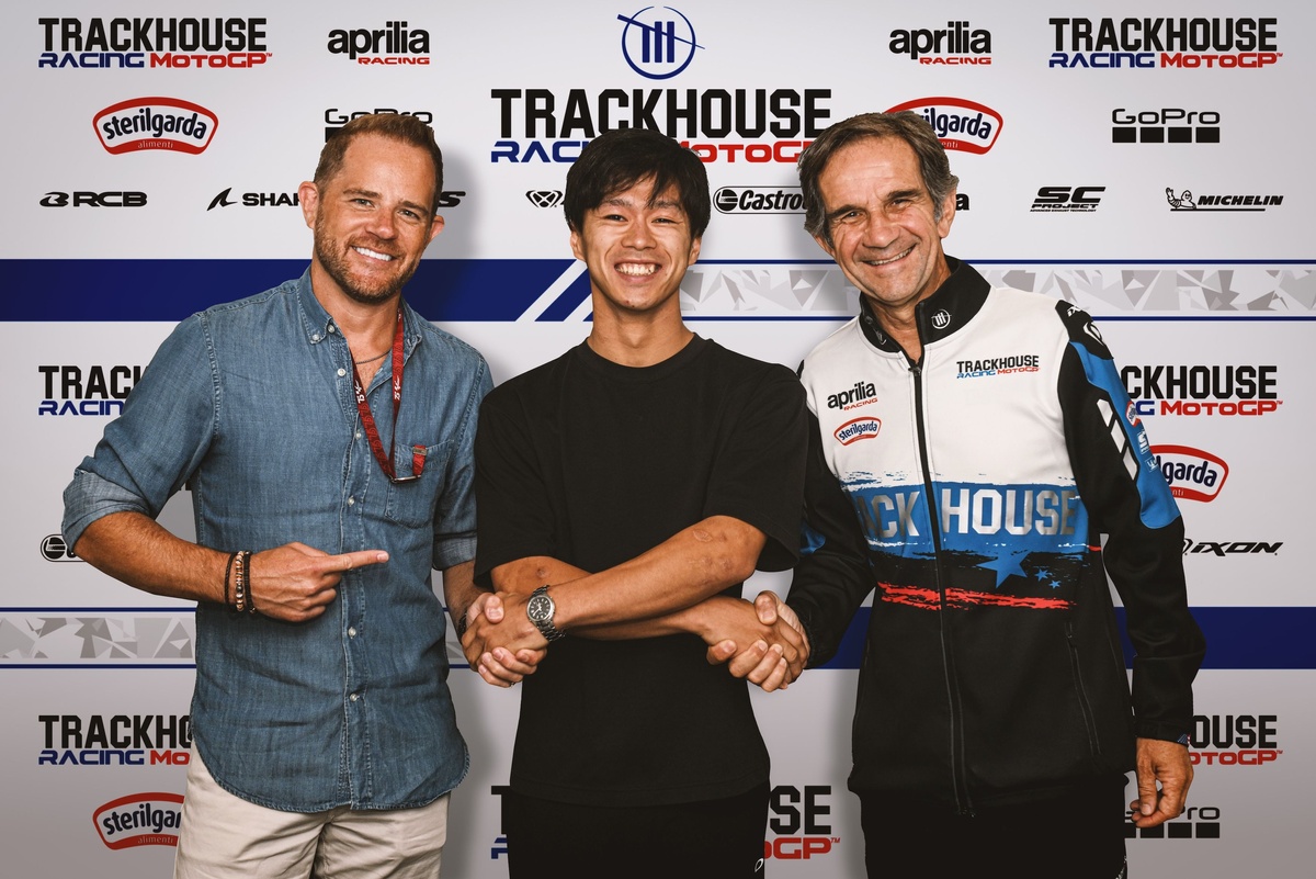 最新 トラックハウスレーシング 小椋藍 応援フラッグ motogp アプリリア 最新トラックハウスレーシング 小椋藍 キャップ motogp