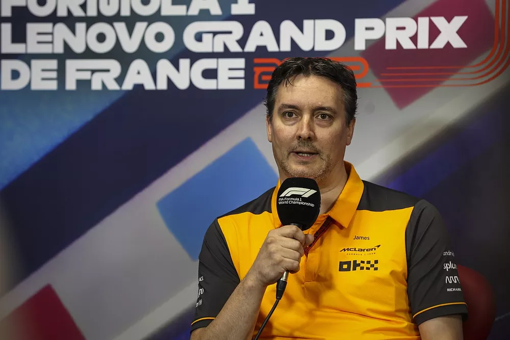 James Key, director t&eacute;cnico de McLaren, en la conferencia de prensa de los directores de equipo