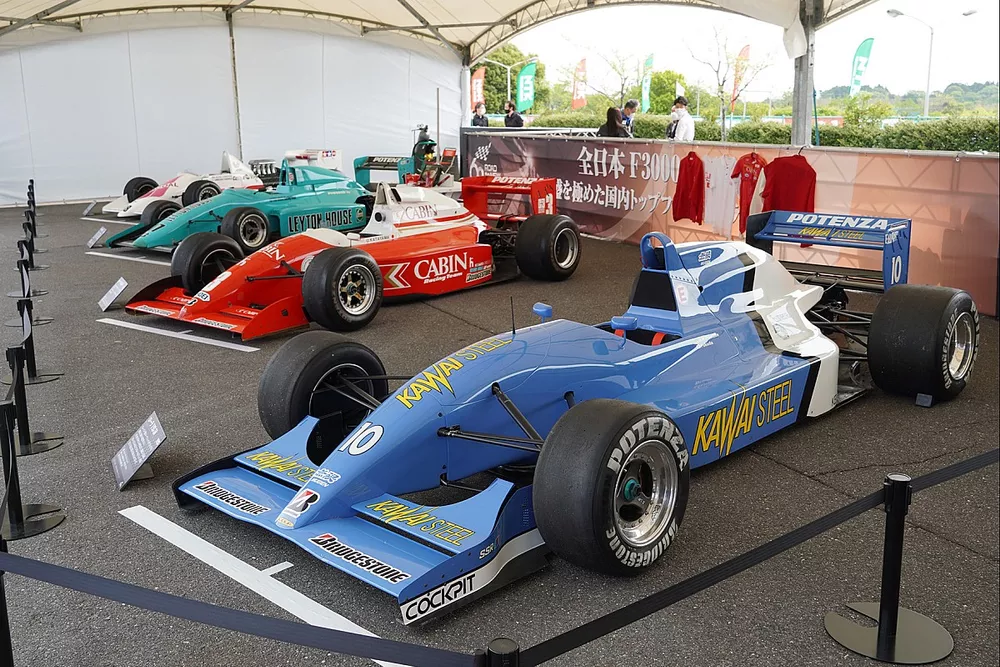 F3000車両展示