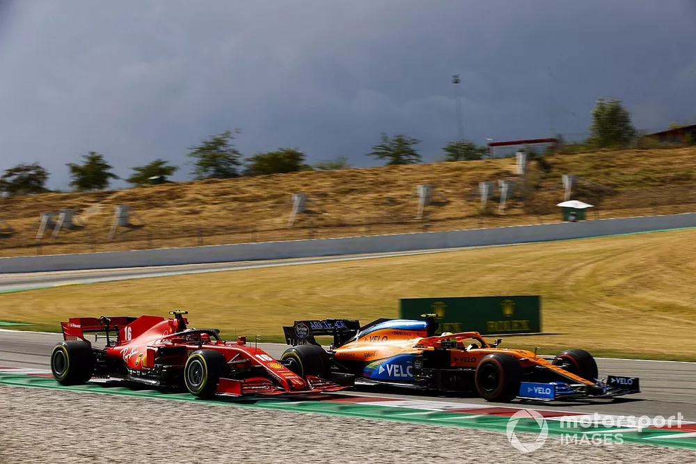 Lando Norris, McLaren MCL35, Charles Leclerc, Ferrari SF1000
