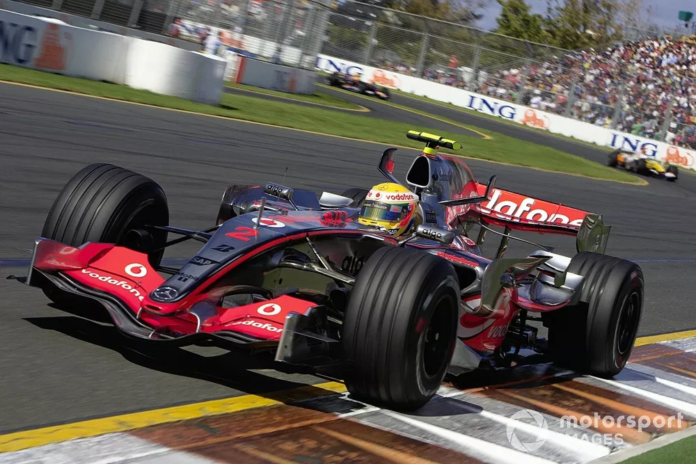 Lewis Hamilton, McLaren MP4-22 