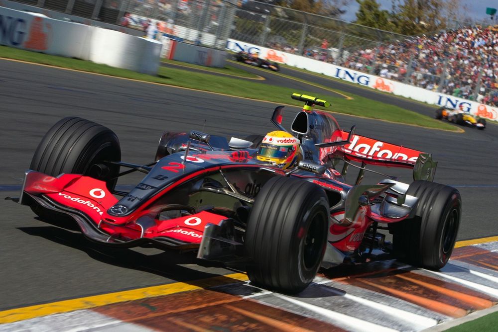 Lewis Hamilton, McLaren MP4-22
