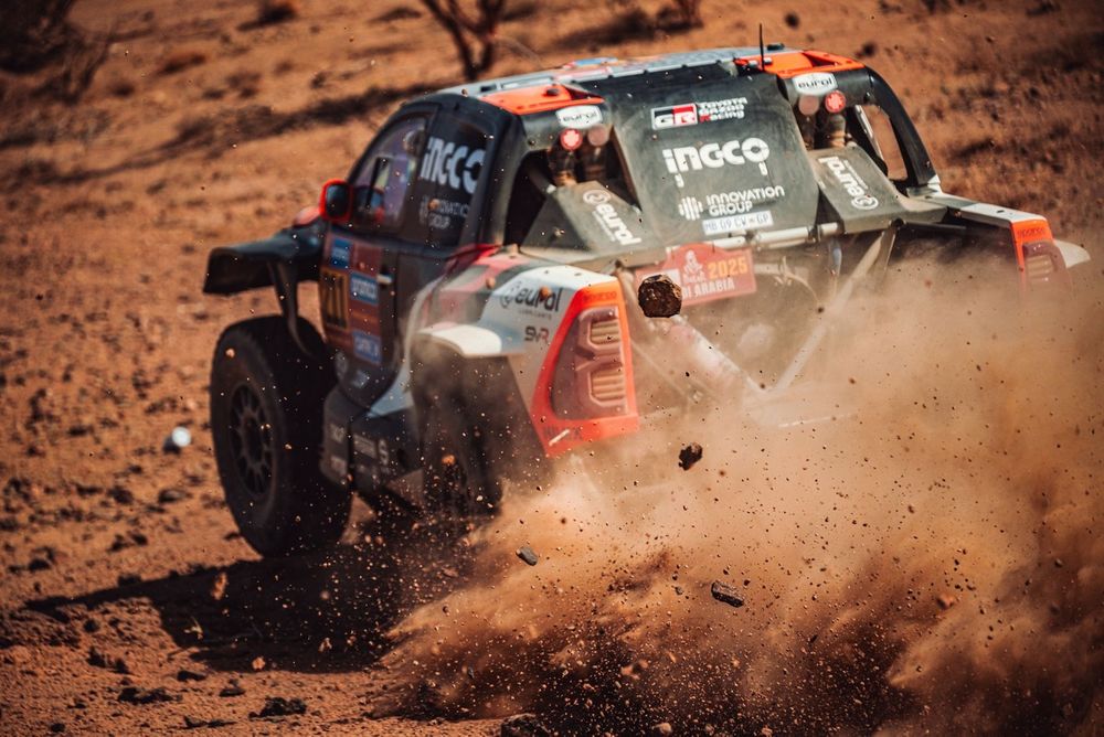 #211 Toyota Gazoo Racing Toyota: Henk Lategan, Brett Cummings