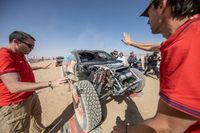 La FIA explica por qué privó a Sainz de seguir en el Dakar 2025