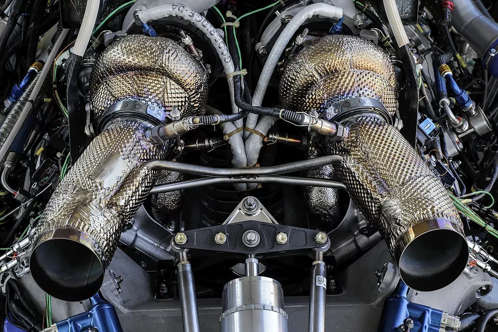 Porsche LMDh, V8 Biturbo engine