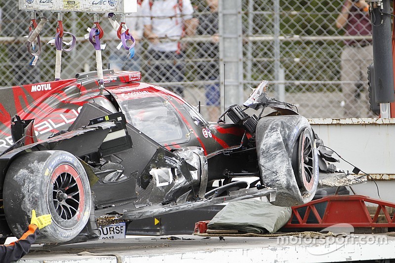 Bruno Senna bokatörést szenvedett Silverstone-ban