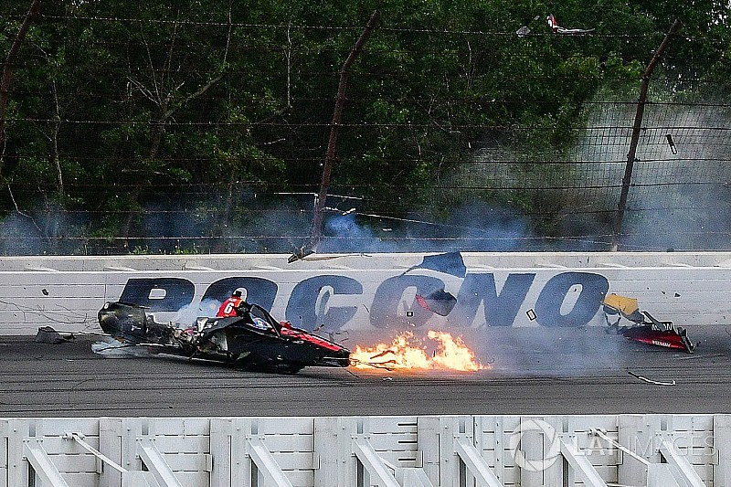 Гонщику Indycar Вікенсу проведуть операцію після аварії на Поконо
