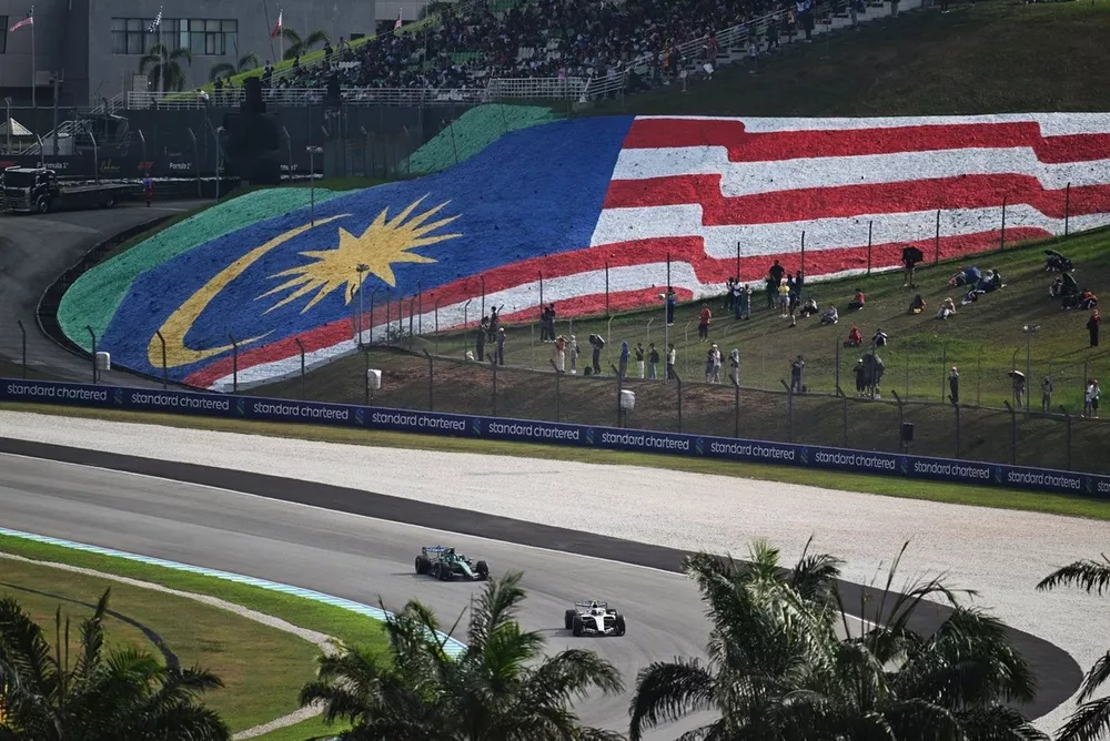 Fernando Alonso, Aston Martin Racing, Valtteri Bottas, Cadillac Racing