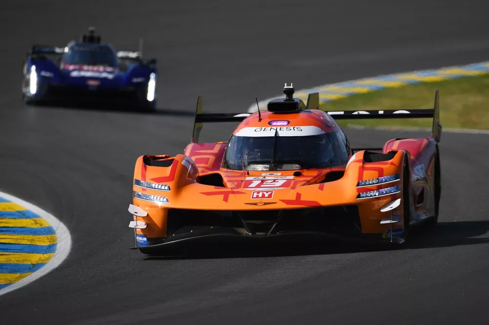 #19 Genesis Magma Racing Genesis GMR-001-Hypercar: Mathieu Jaminet, Paul-Loup Chatin, Daniel Juncadella