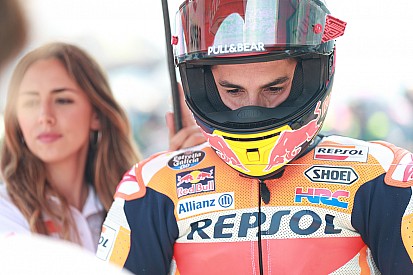 Marquez: "E' curioso festeggiare di più la mia caduta che una vittoria"