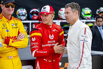 Mick Schumacher 2019-ben az Alfa Romeo és a Ferrari F1-es gépével is tesztelhet?!