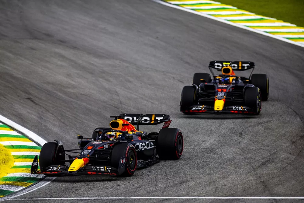 Max Verstappen, Red Bull Racing RB18, Sergio Perez, Red Bull Racing RB18