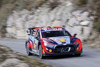 Świetne tempo Neuville&rsquo;a