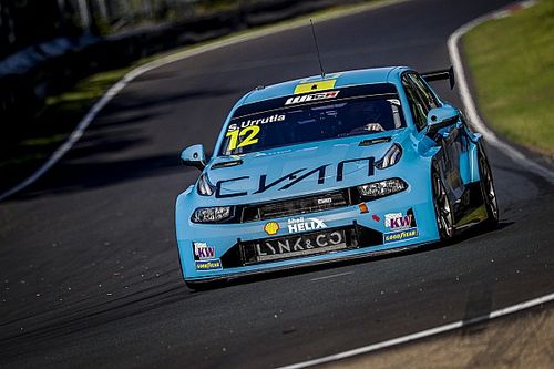 Urrutia sube al podio en la Carrera 2 del WTCR en Zolder