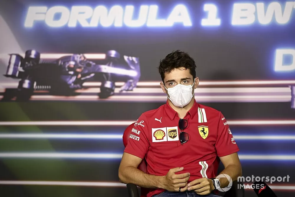 Charles Leclerc, Ferrari en la conferencia de prensa