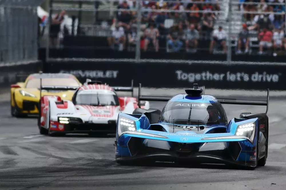 #10 Wayne Taylor Racing with Andretti Acura ARX-06: Ricky Taylor, Filipe Albuquerque