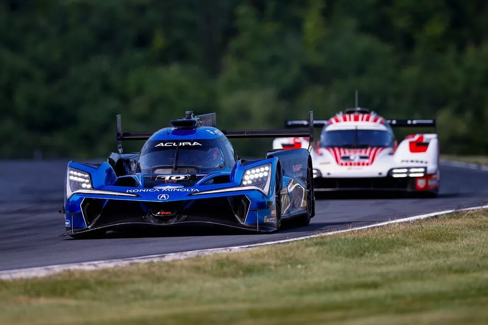 #10 Wayne Taylor Racing with Andretti Acura ARX-06: Ricky Taylor, Filipe Albuquerque