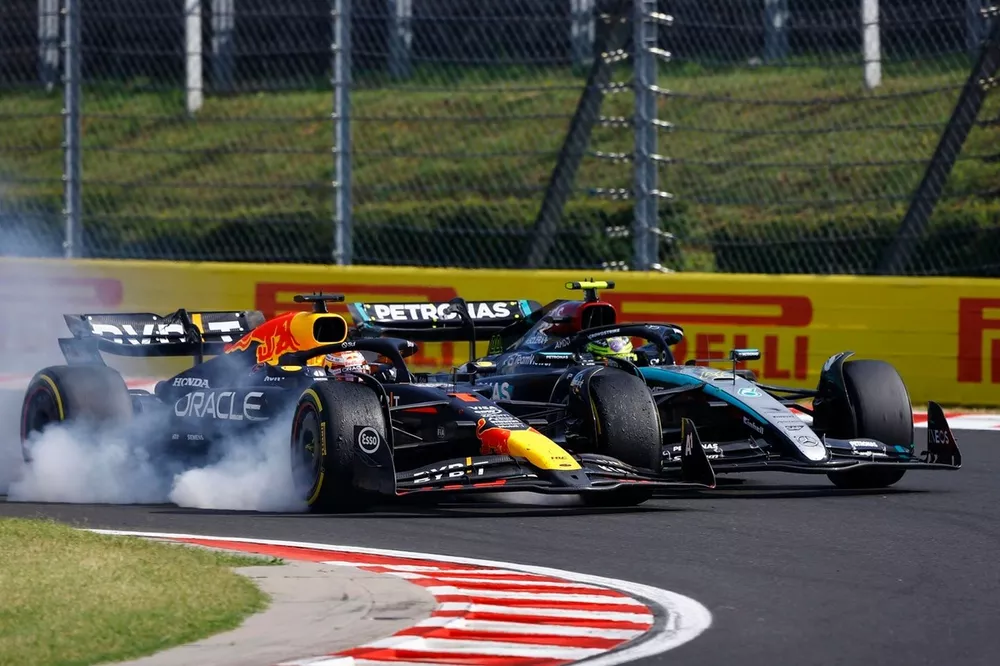 Max Verstappen, Red Bull Racing RB20, Lewis Hamilton, Mercedes F1 W15, collide