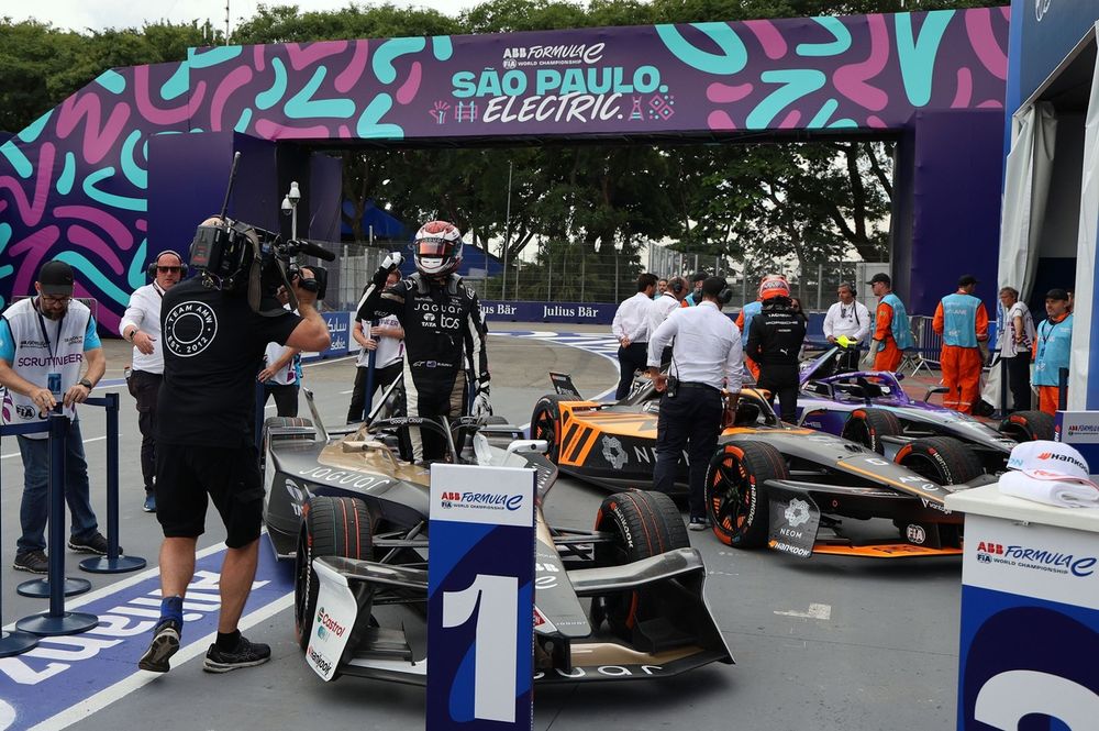 Race winner Mitch Evans, Jaguar TCS Racing