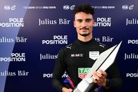 Mistrz nie zwalnia i sięga po pole position 