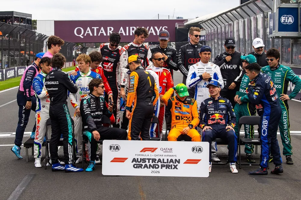 Foto grupal de los pilotos
