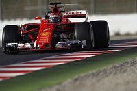 Raikkonen llega a la marca de 1m18s y Alonso se detiene dos veces