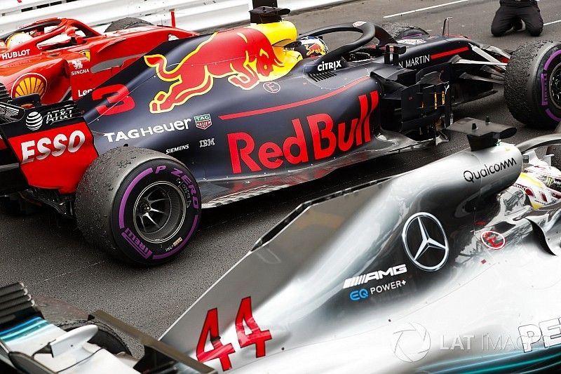 Second place Sebastian Vettel, Ferrari SF71H, Race winner Daniel Ricciardo, Red Bull Racing RB14, third place Lewis Hamilton, Mercedes AMG F1 W09, arrives in Parc Ferme