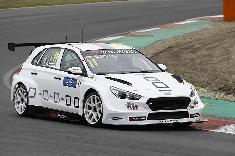 WTCR Vila Real: Björk snel in eerste oefensessie