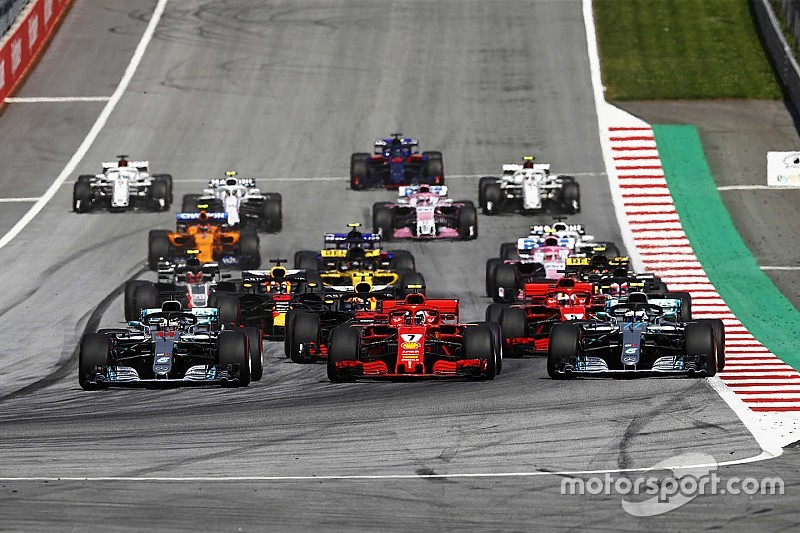 Verstappen nyerte az Osztrák Nagydíjat Räikkönen és Vettel előtt: Hamilton és Bottas kiesett