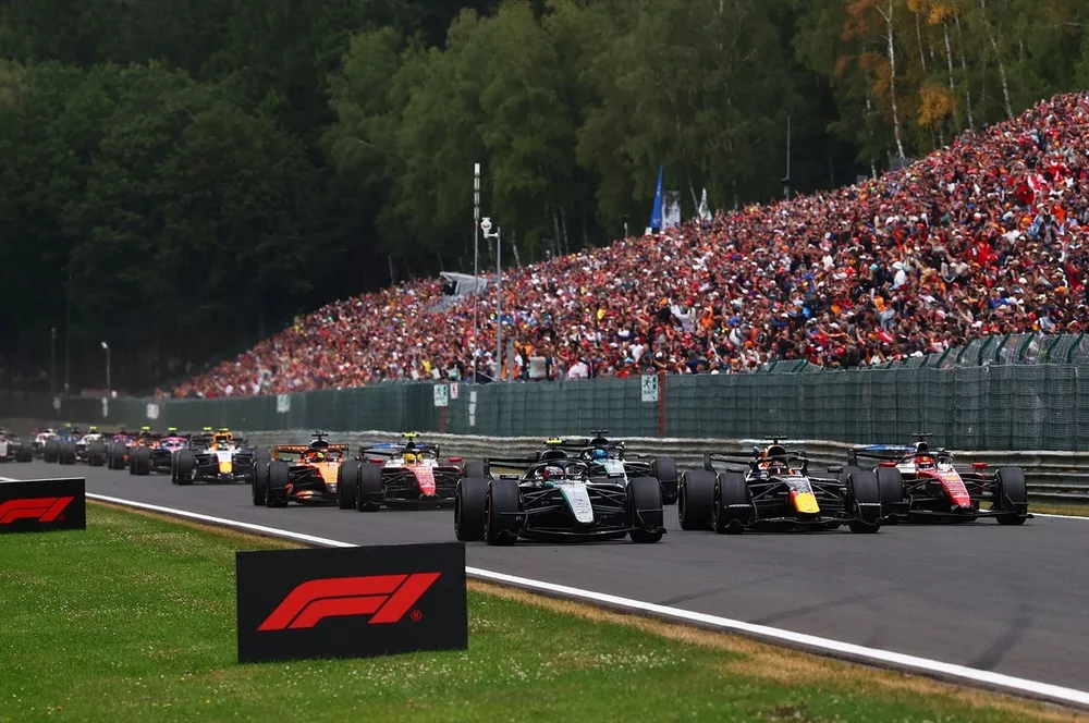 Charles Leclerc, Ferrari, Max Verstappen, Red Bull Racing, Andrea Kimi Antonelli, Mercedes