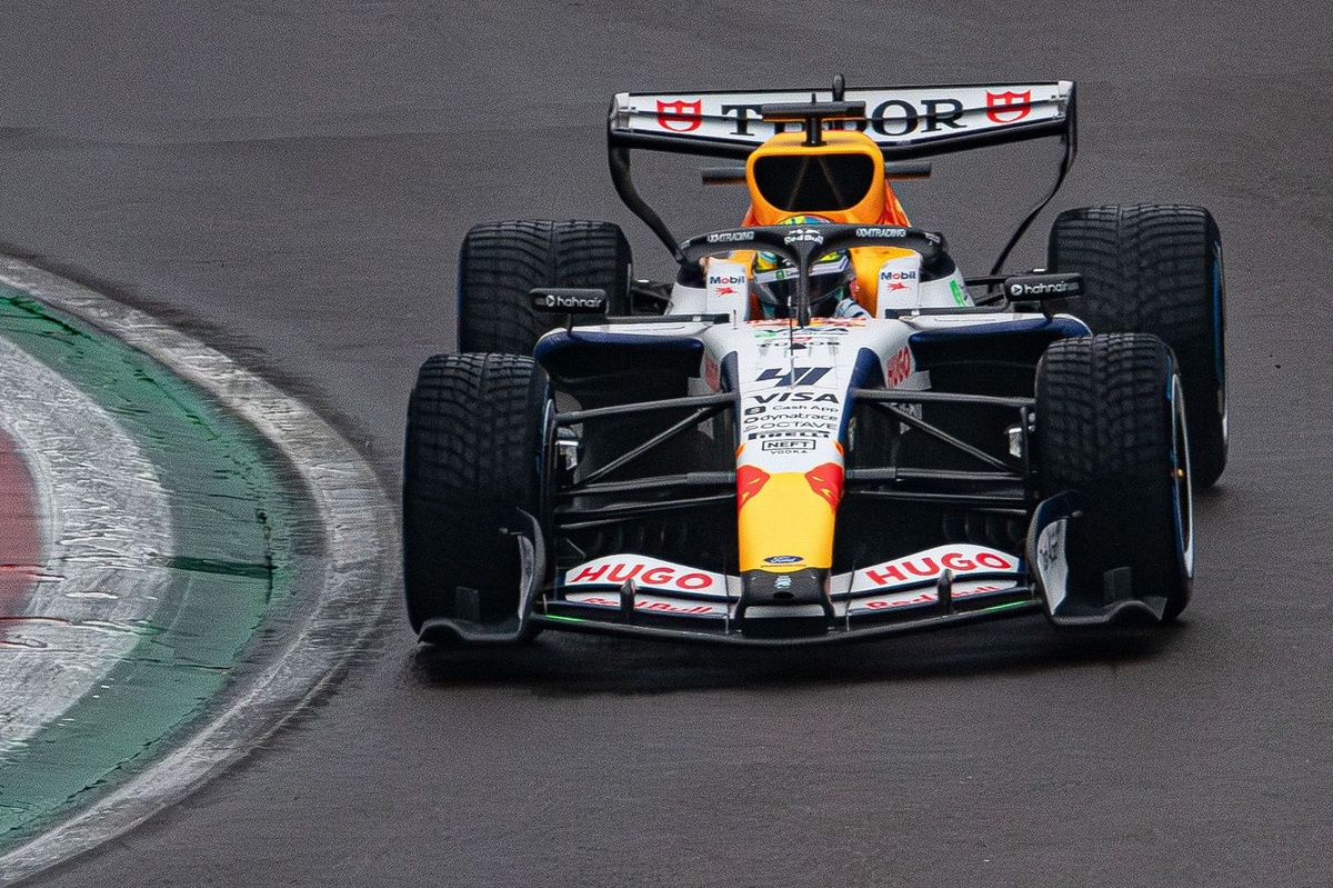 Lindblad est sorti de la piste lors du shakedown de Racing Bulls