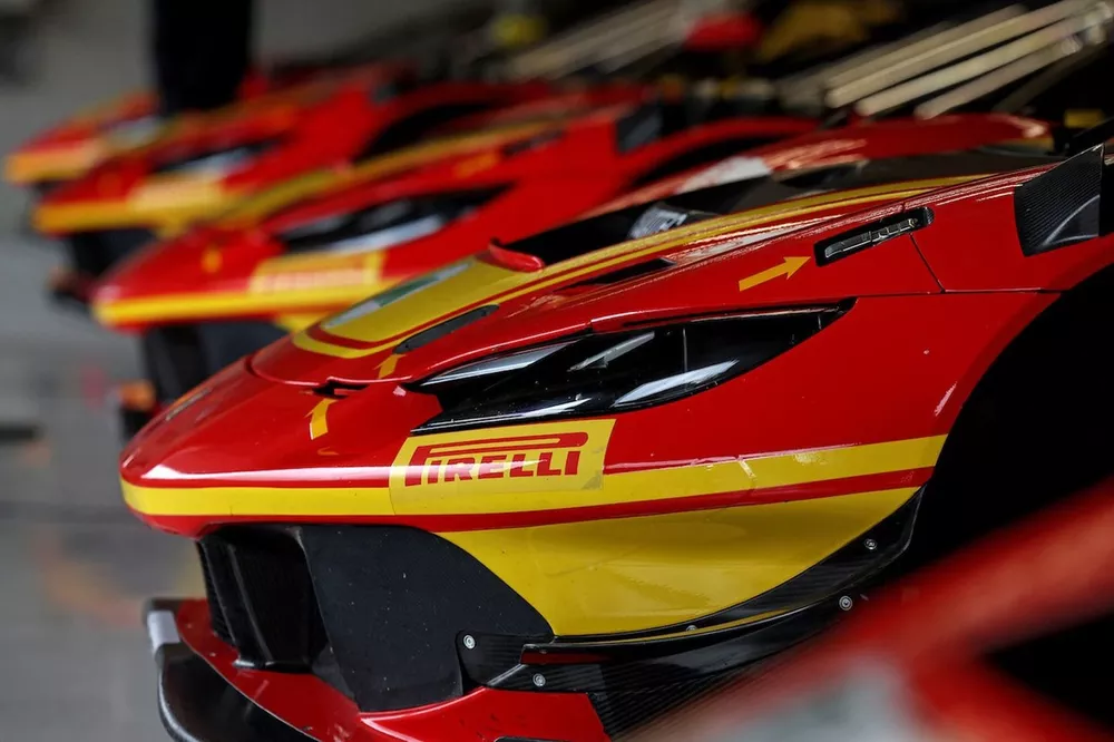 Ferrari 296 GT3 EVO - AF Corse
