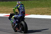 Rossi: &ldquo;Tanto dolor en el brazo no me lo esperaba&rdquo;