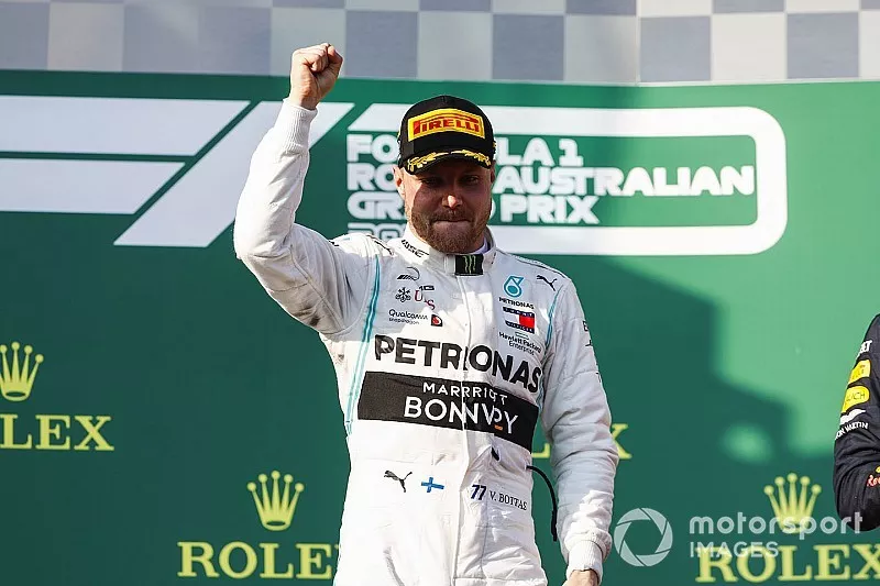 Race winner Valtteri Bottas, Mercedes AMG F1 celebrates on the podium