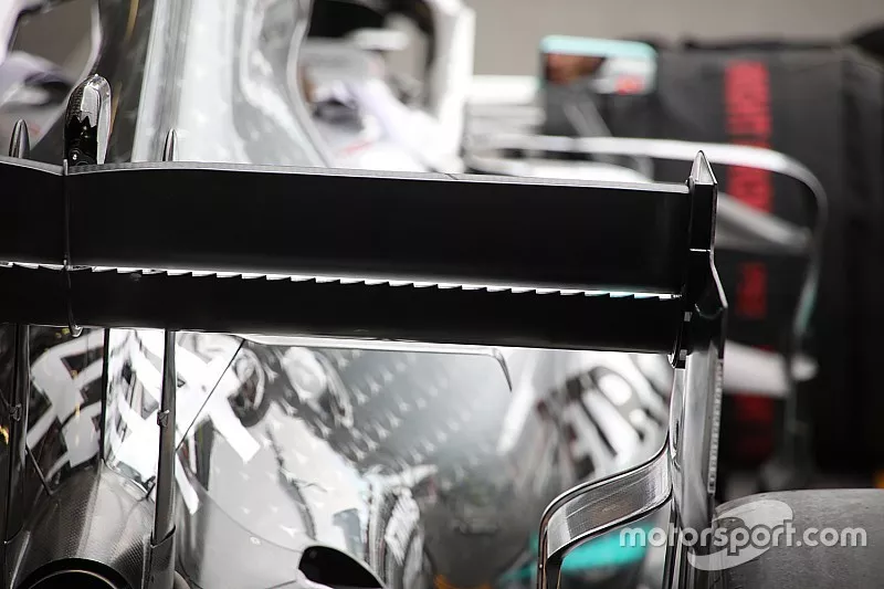Wing Trailing Mercedes brings serrated rear wing design back