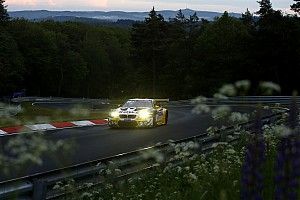 Nurburgring 24h: Yelloly hands ROWE rain-soaked pole