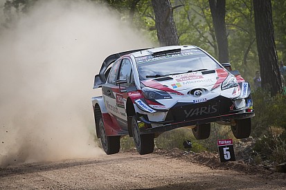 Turchia, PS11: Ogier sbatte e Mikkelsen ha dei problemi tecnici, ne approfitta Tanak!