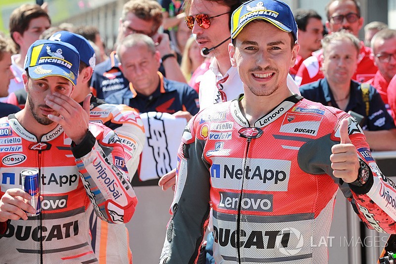 Lorenzo: “Lo más factible es luchar por la segunda plaza del Mundial”