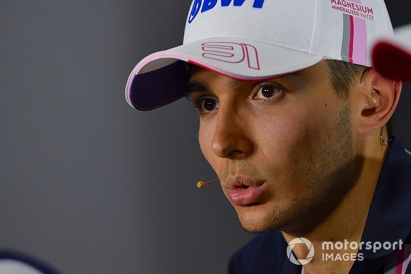 Esteban Ocon, Racing Point Force India F1 Team en la conferencia de prensa