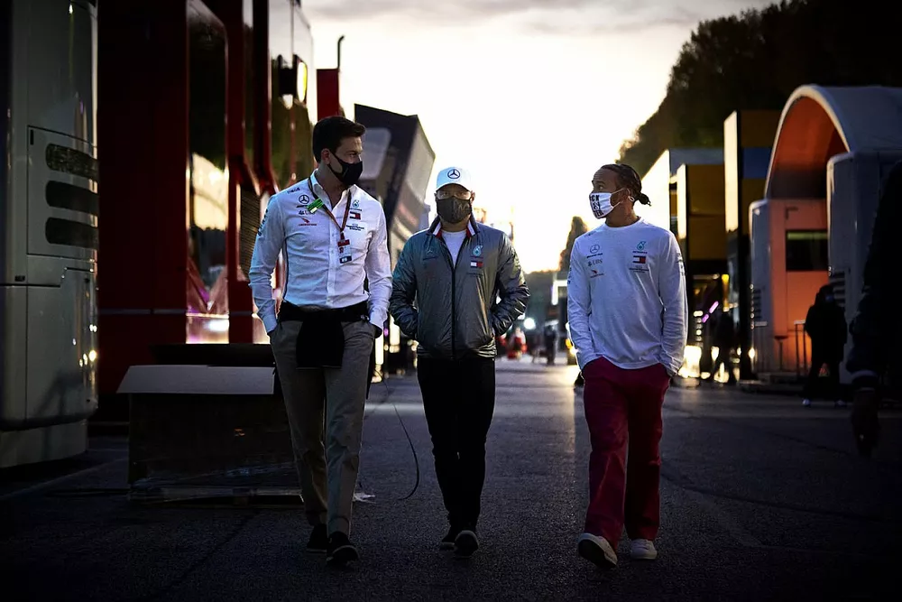 Toto Wolff, Executive Director (Business), Mercedes AMG, Valtteri Bottas, Mercedes-AMG F1, and Lewis Hamilton, Mercedes-AMG F1