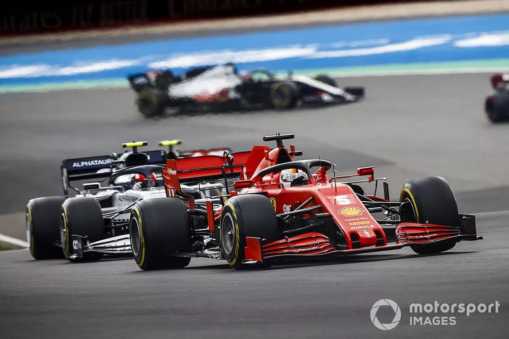 Sebastian Vettel, Ferrari SF1000, Pierre Gasly, AlphaTauri AT01