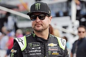 Kurt Busch lidera práctica final en Las Vegas y Suárez 8°