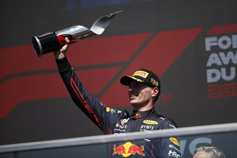 Podio: ganador Max Verstappen, Red Bull Racing