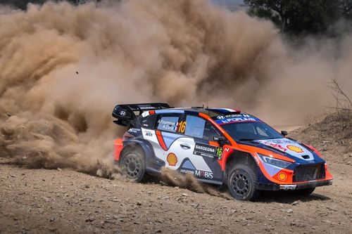 WRC Cerde&ntilde;a: Fourmaux empieza mandando en Italia, con pesadilla para M-Sport