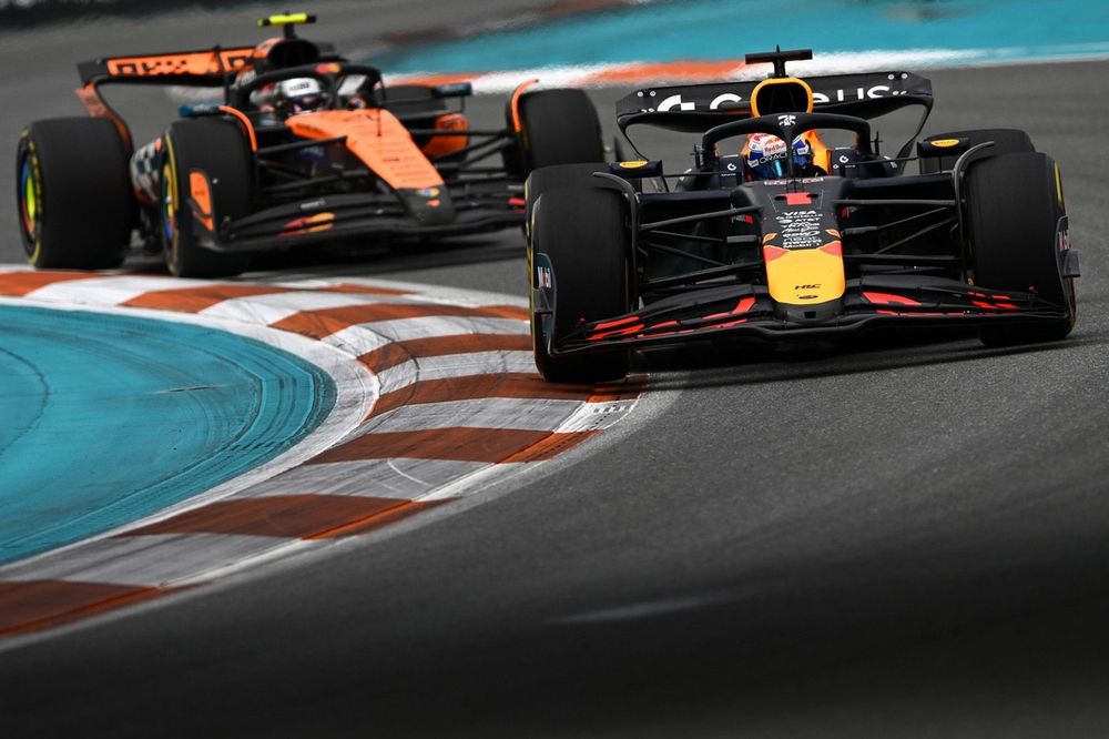 Max Verstappen, Red Bull Racing, Lando Norris, McLaren