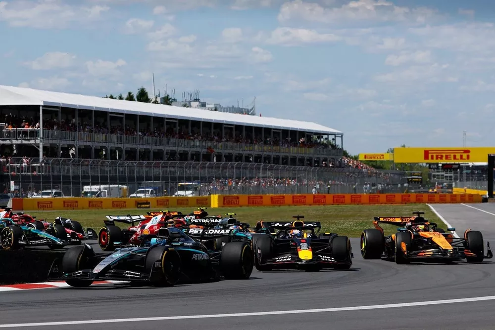 Oscar Piastri, McLaren, Max Verstappen, Red Bull Racing, George Russell, Mercedes