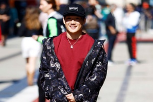 【Lサイズ】YUKI TSUNODA × VERDY Jacket 角田裕毅 YUKI TSUNODA × VERDY Hoodie ① 角田裕毅 - メルカリ